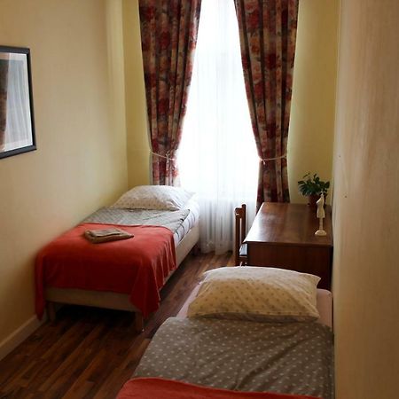 קרלובי וארי Vintage Apartment מראה חיצוני תמונה