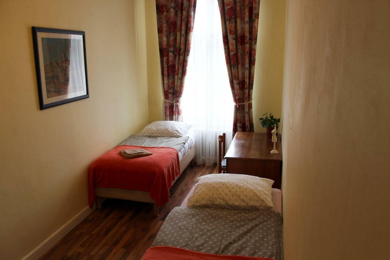 קרלובי וארי Vintage Apartment מראה חיצוני תמונה
