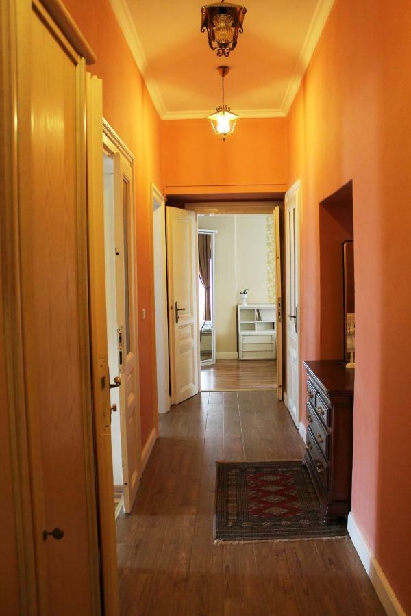 קרלובי וארי Vintage Apartment מראה חיצוני תמונה